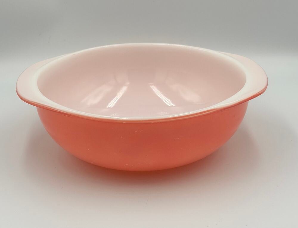 PYREX Flamingo Pink #024 Round 2QT Casserole Dish Mixing Bowl